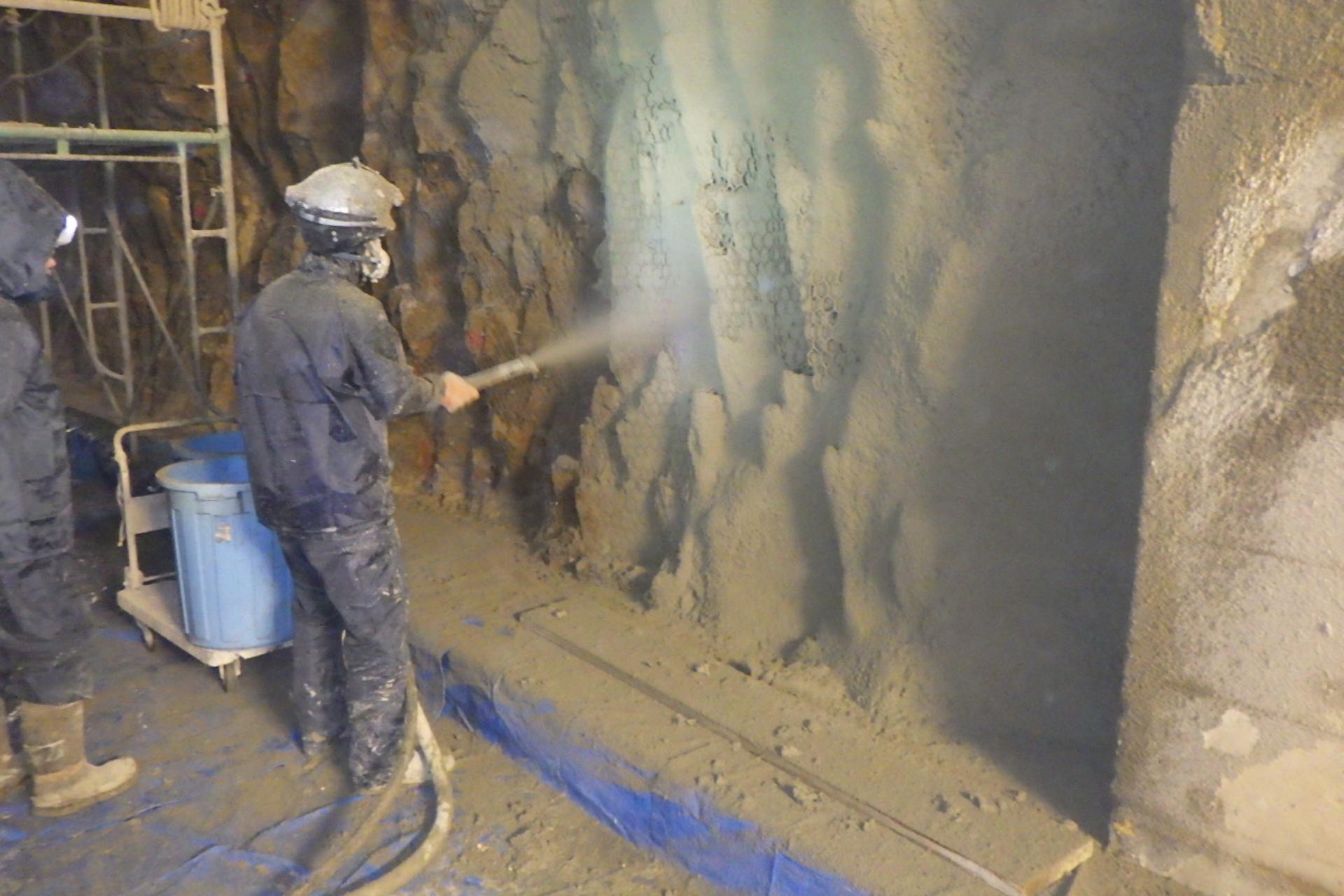 特殊モルタル吹付の画像